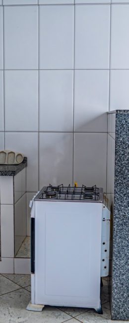 015-ed-2-irmaos-fundos-cozinha